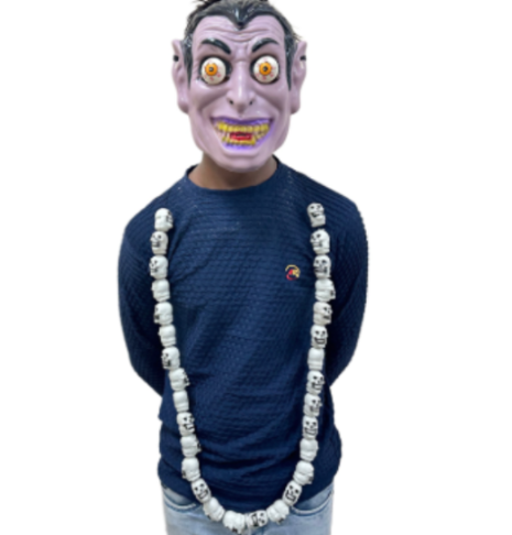 Picfest White Skull Garland